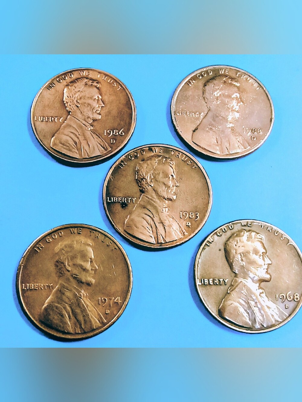 Lot of 5 Lincoln D Mint Mark Cents - Copper Tone G-VG Circulated Condition.